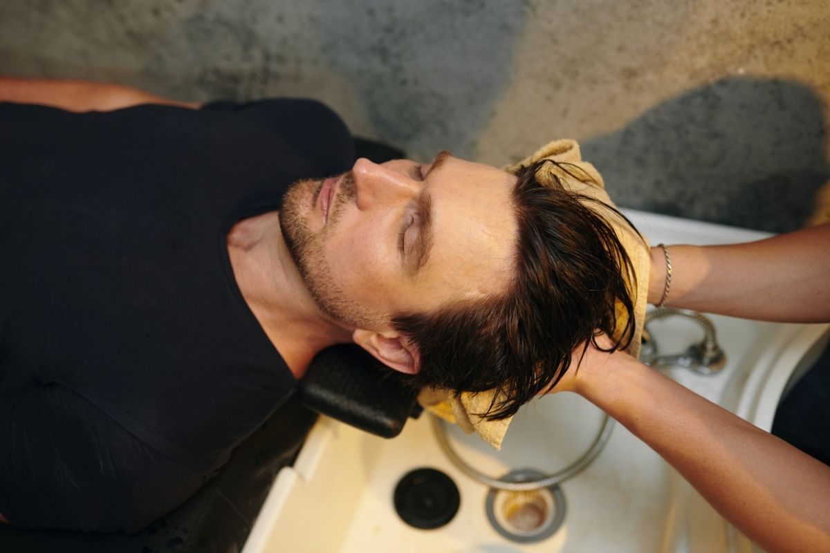 Regain Your Confidence with a Hair Transplant in Antalya Hair Transplant in Antalya